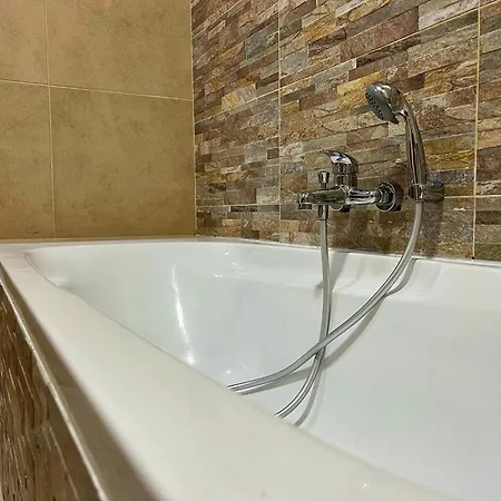 Διαμέρισμα Charming Two Bedroom